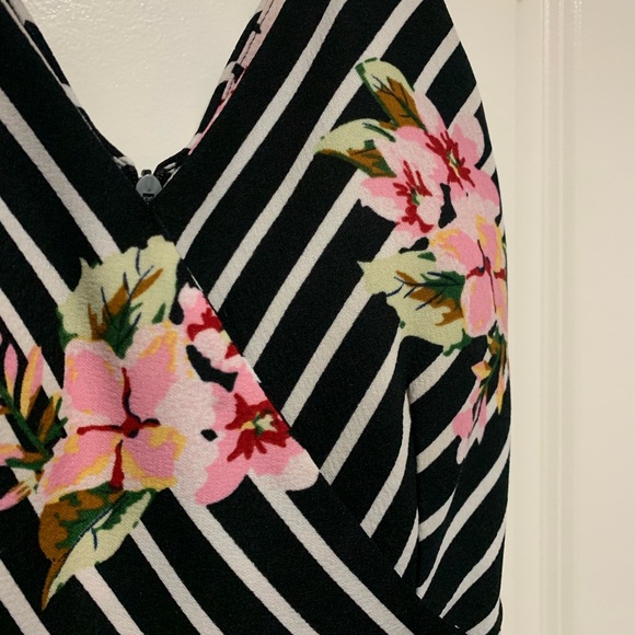 Women's floral / stripe jumpsuit - Picture 4 of 5